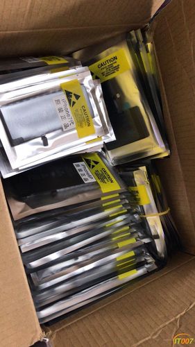 iphone電池原廠電芯到貨 ,活動(dòng)進(jìn)行中